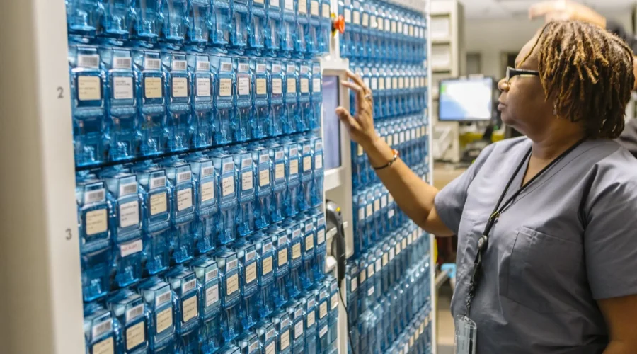 Pharmacy technicians: Find the right prescription for your career at VA 